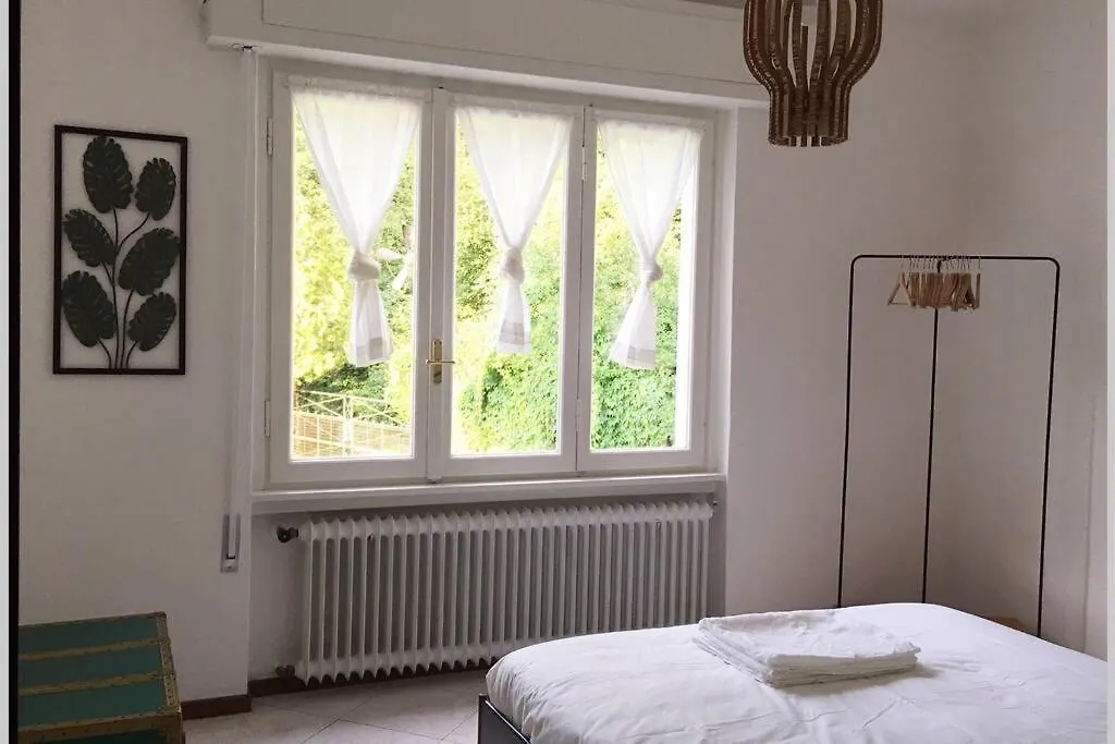Le Girandole Apartment Como